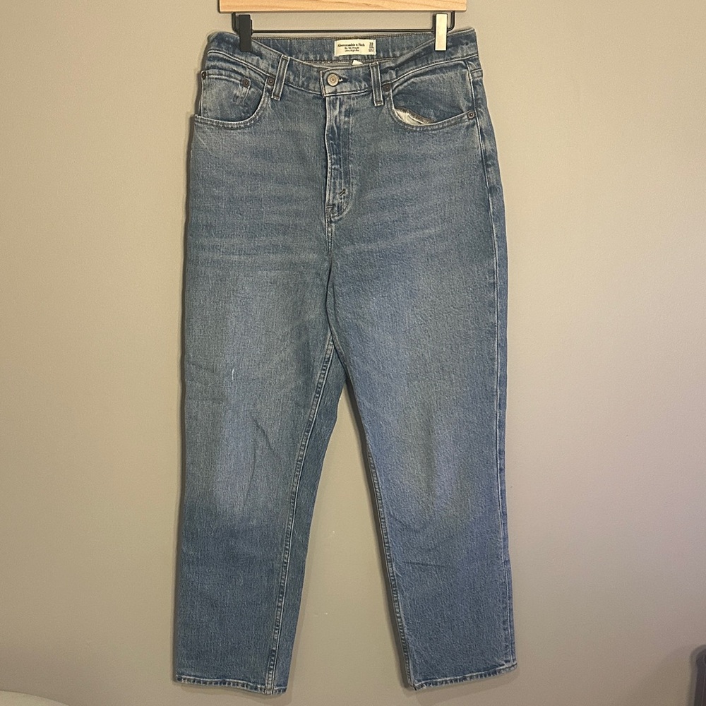 Abercrombie & Fitch Women's 90s Straight Ultra High Rise Jeans